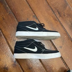 Nike SB Janoski High Top Sneaker